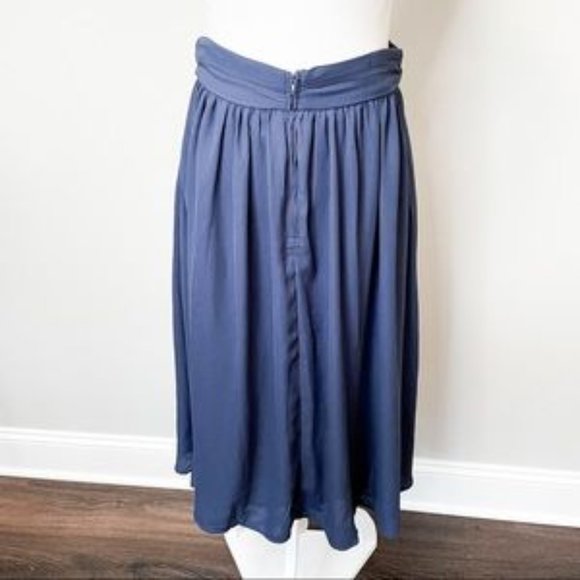 2/$20 3/$24 Mod Cloth Navy Pleated Chiffon Skirt - Picture 4 of 5